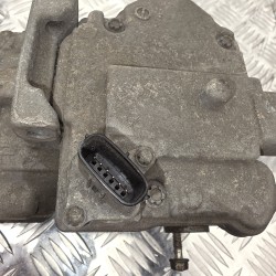 KOMPRESOR KLIMATYZACJ TOYOTA PRIUS 30
